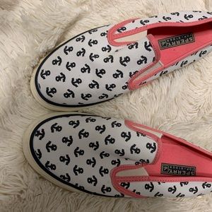 Sperry anchor slip ons